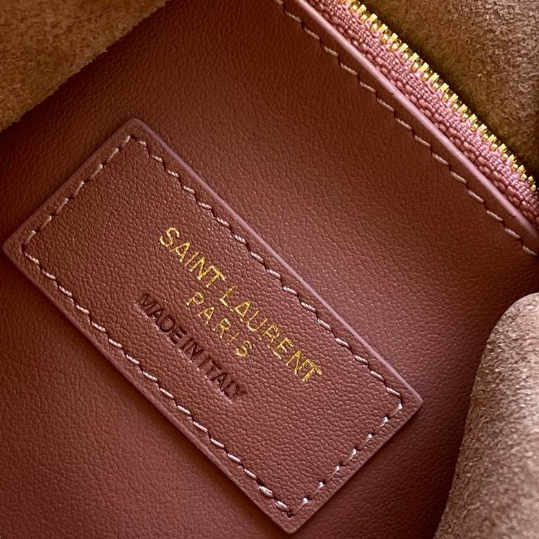 713938 22X22X10cm YG 8