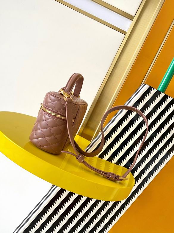 766731 18X11X6.5cm YG 2色 1