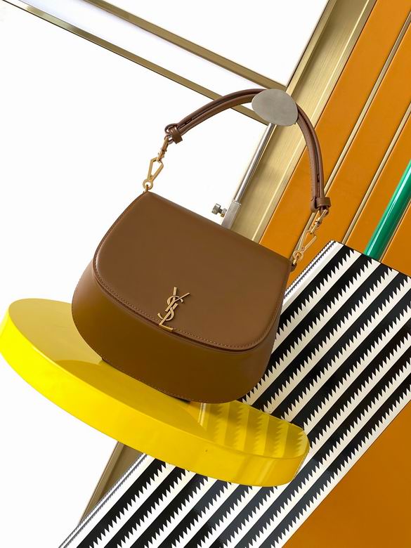 800846 17.5X21X8cm YG 0