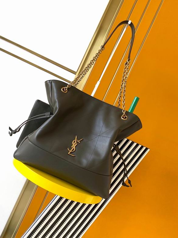 809824 34X27X3cm YG 0