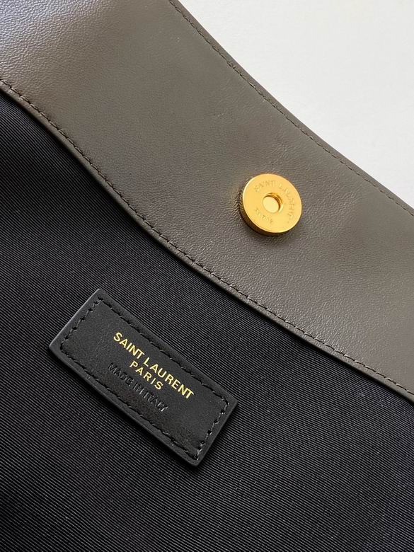 809824 34X27X3cm YG 8