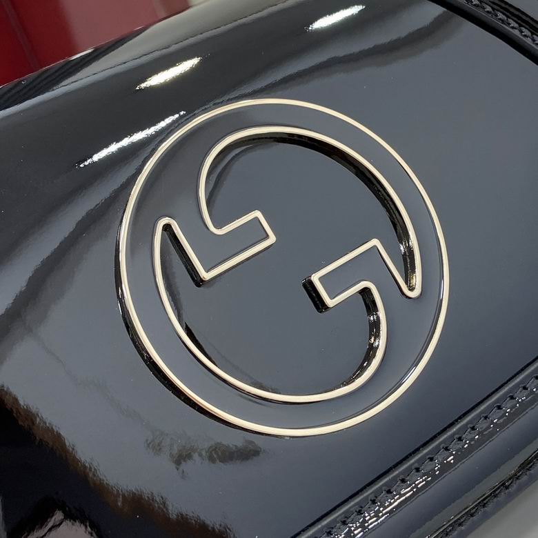 815711 21.5X11X8cm YG 5