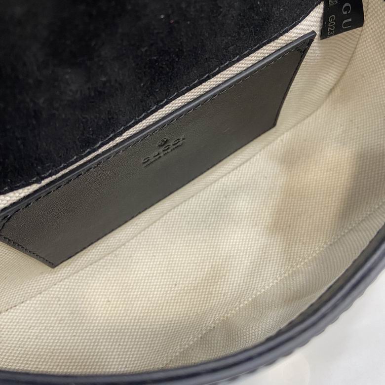 815711 21.5X11X8cm YG 8