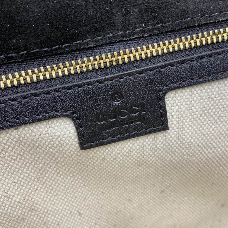 815715 26.5X16.5X8.5cm YG 7