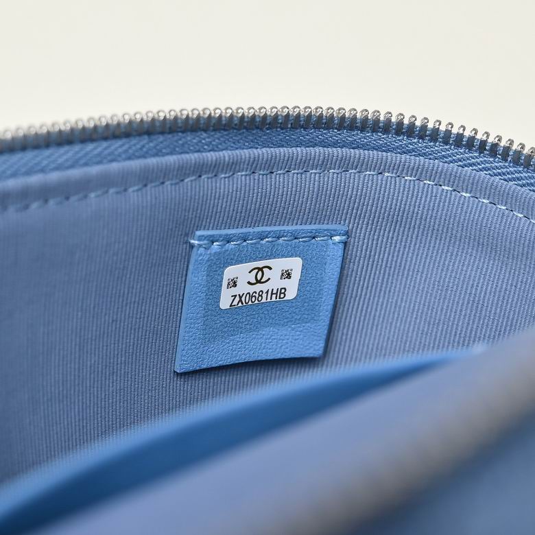 AP4407 17X19.5X5cm BL 17