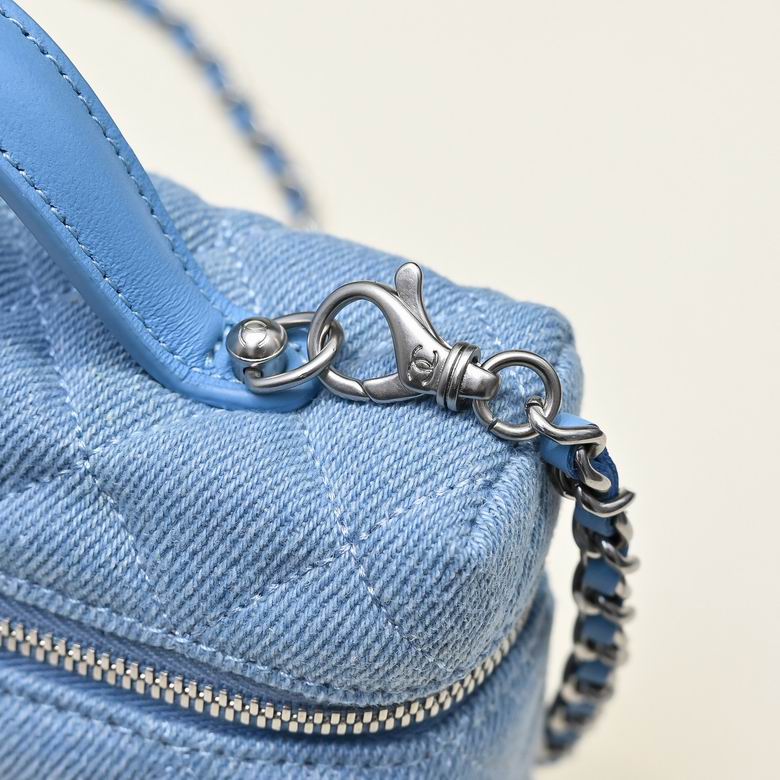 AP4407 17X19.5X5cm BL 4