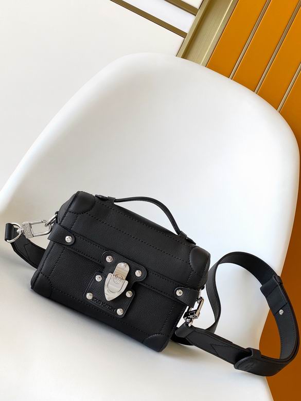 M11516 19X15X7cm WP 0