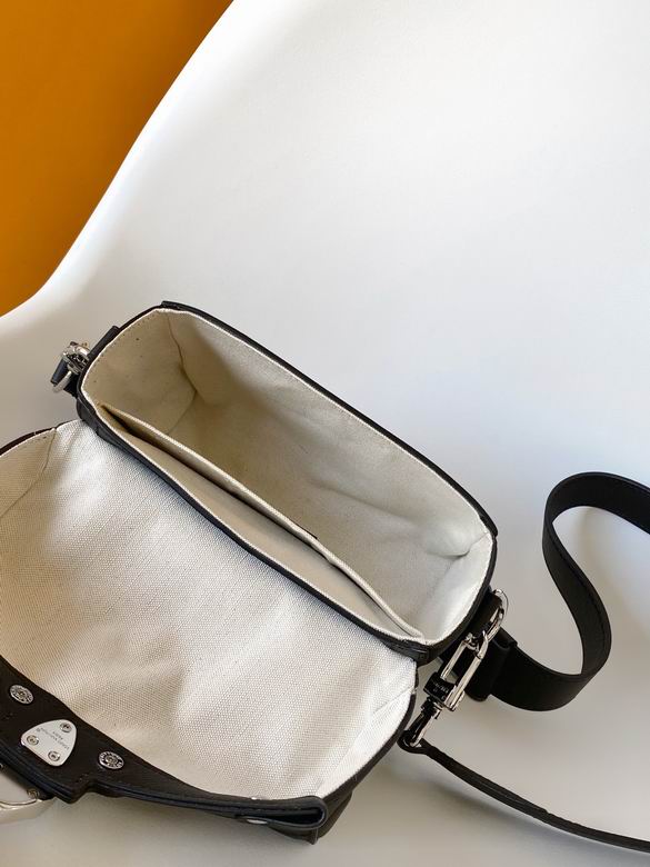 M11516 19X15X7cm WP 7