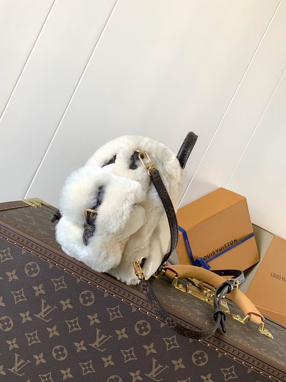 M11919 16.5X13X25cm WP 2