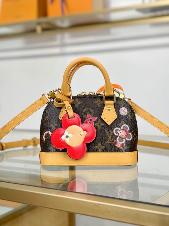 M12199 18X12X8cm YG 0