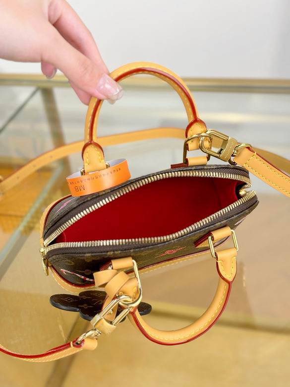 M12199 18X12X8cm YG 4