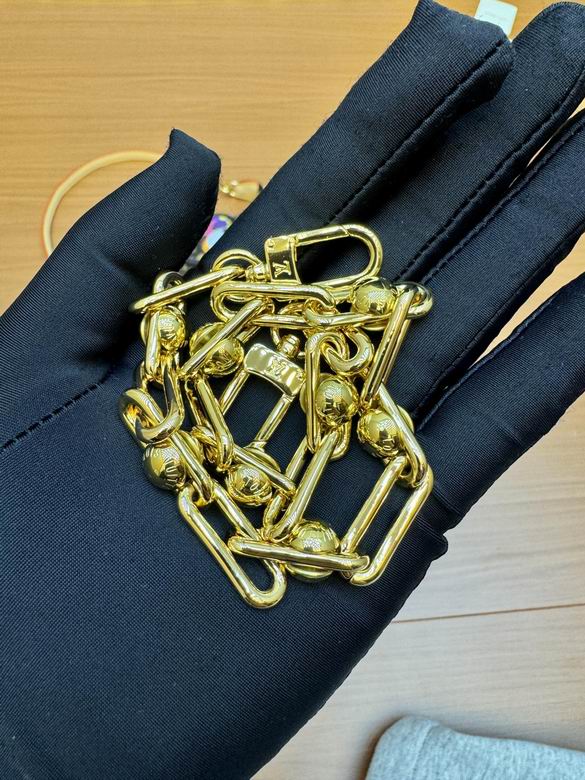 M13440 22X4X13cm YG 7