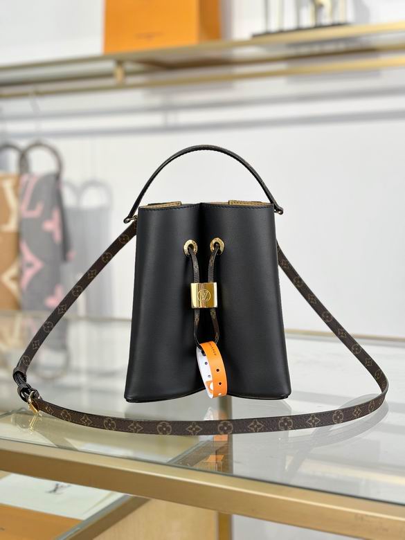 M13843 21X21X16cm YG 0