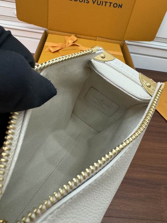 M23915 18X12.5X8cm YG 8