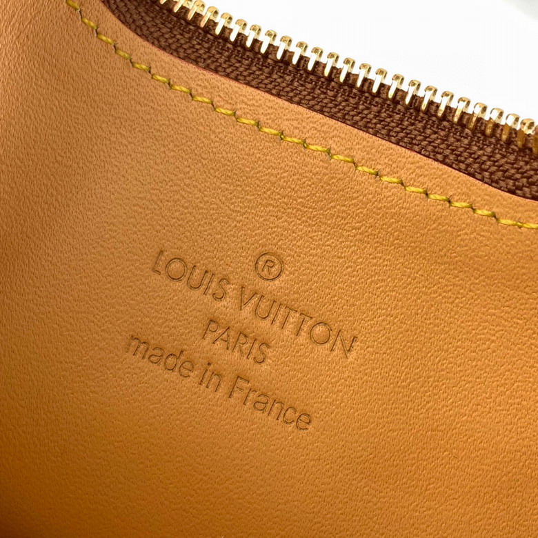 Pharrell Williams m12616 9x05x14 8cm gf_8