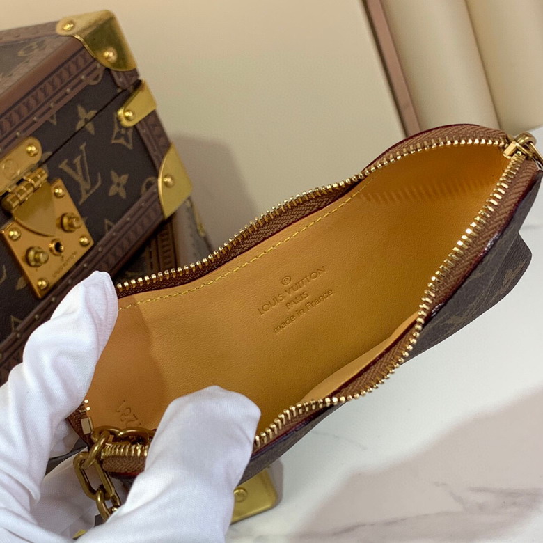 Pharrell Williams m12616 9x05x14 8cm gf_9