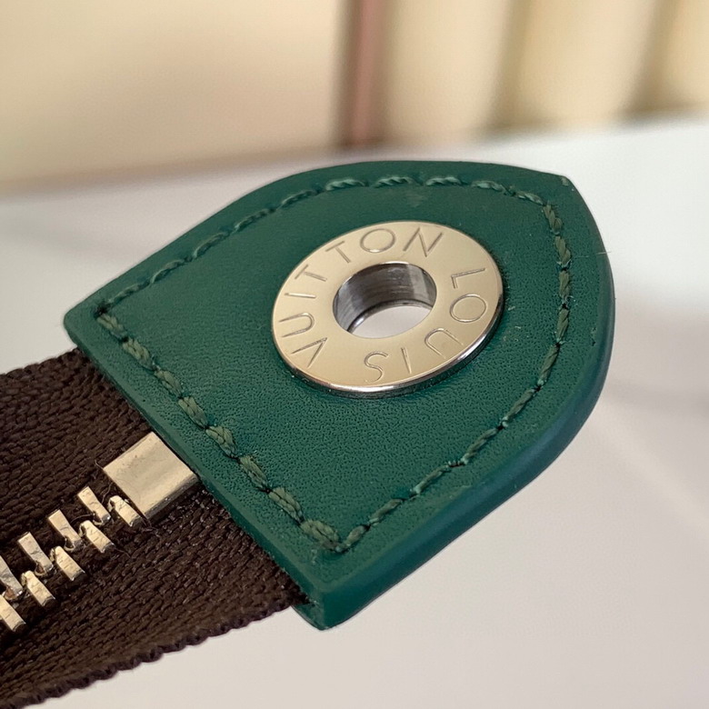 Voyage m12817 21x6x27cm gf1_6