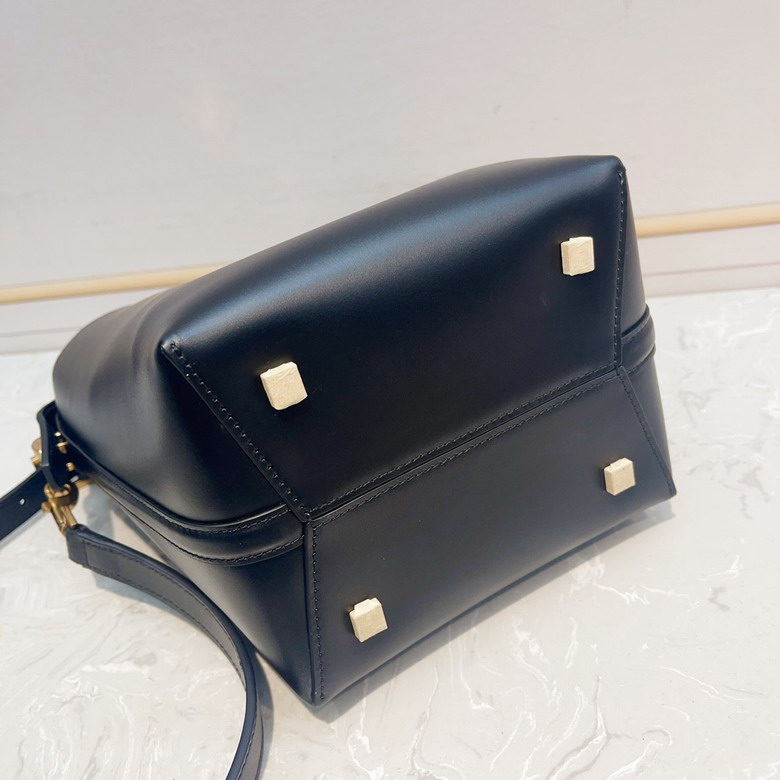 YSL 749036 20x13x17cm 8D_4