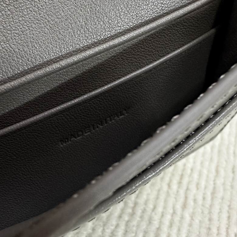 10L583 10.5X7X1cm SF 7色 62