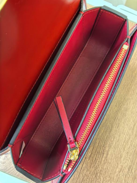 204 20.5X11X6.5cm TB 3