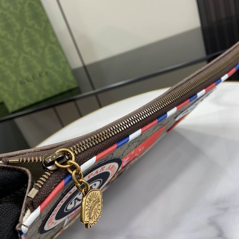 473915 30.5X21X1.5cm YG 7