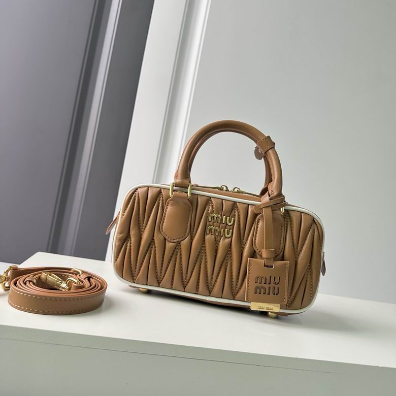 5BB142 22X10.5X7.5cm YG 3色 1