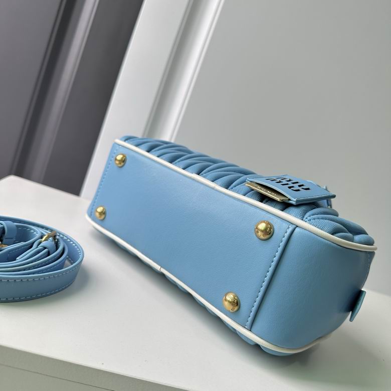 5BB142 22X10.5X7.5cm YG 3色 22