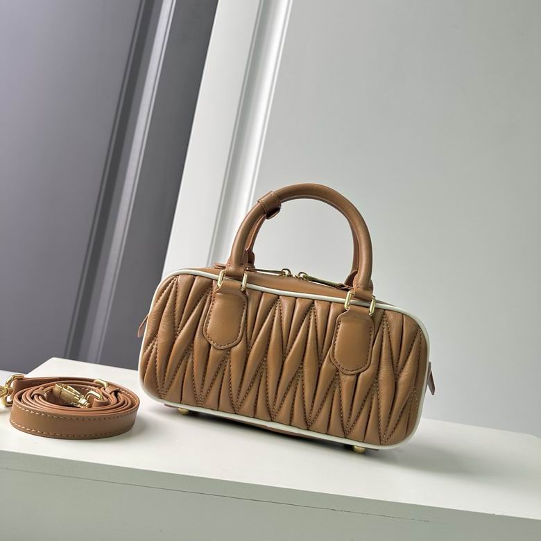 5BB142 22X10.5X7.5cm YG 3色 2