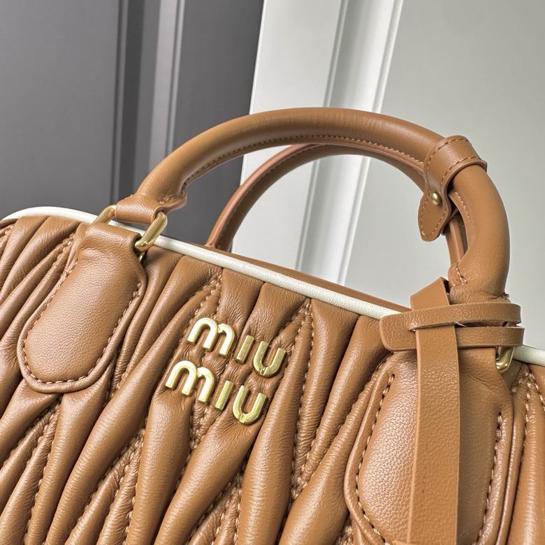 5BB142 22X10.5X7.5cm YG 3色 4