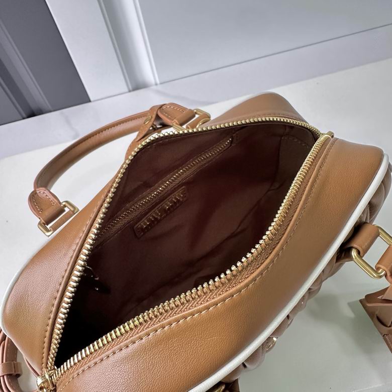 5BB142 22X10.5X7.5cm YG 3色 8