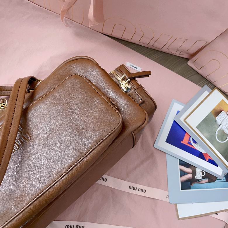 5BB175 32X15.5X11cm SF 2色 14