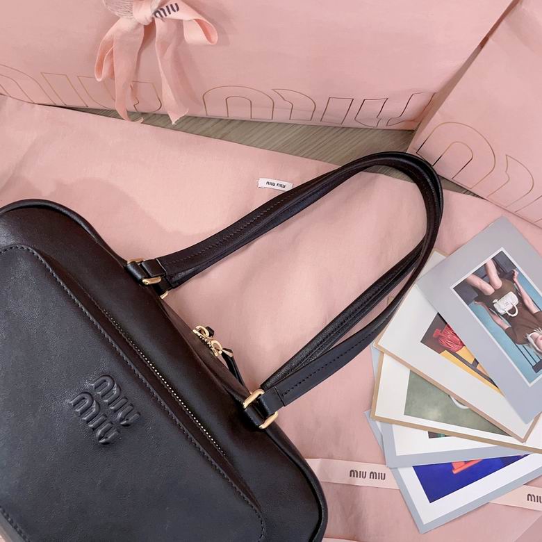 5BB175 32X15.5X11cm SF 2色 4