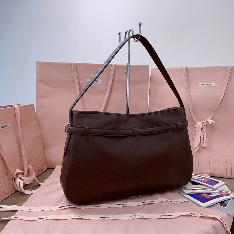 5BC181 40X24X7cm SF 2色 11