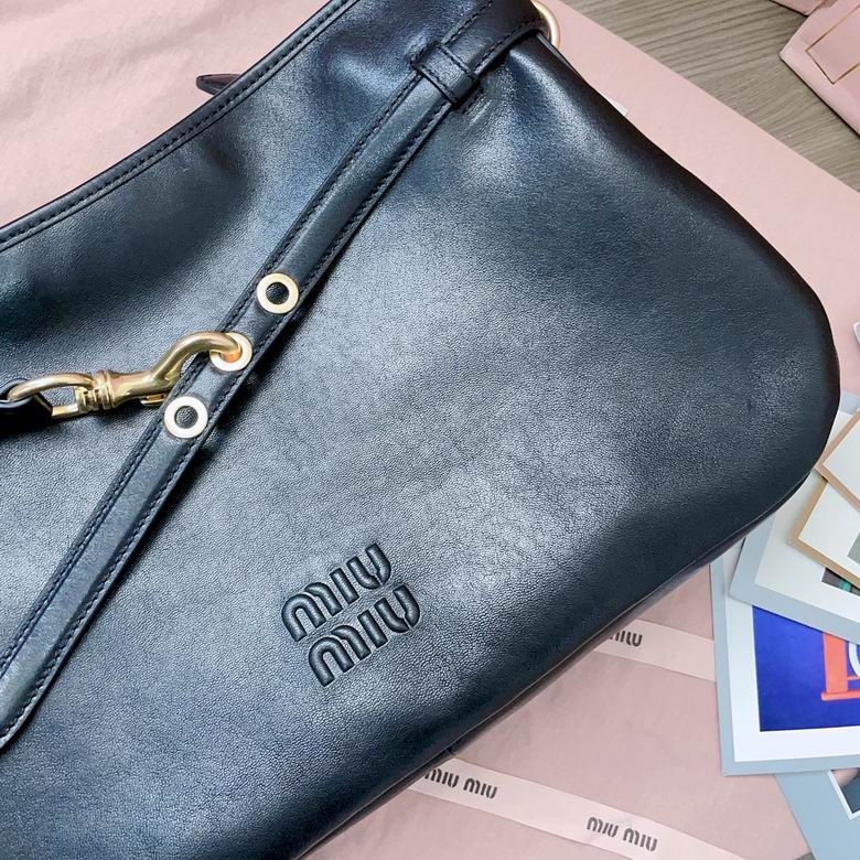 5BC181 40X24X7cm SF 2色 4