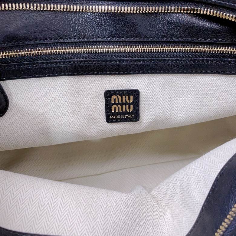 5BC181 40X24X7cm SF 2色 8