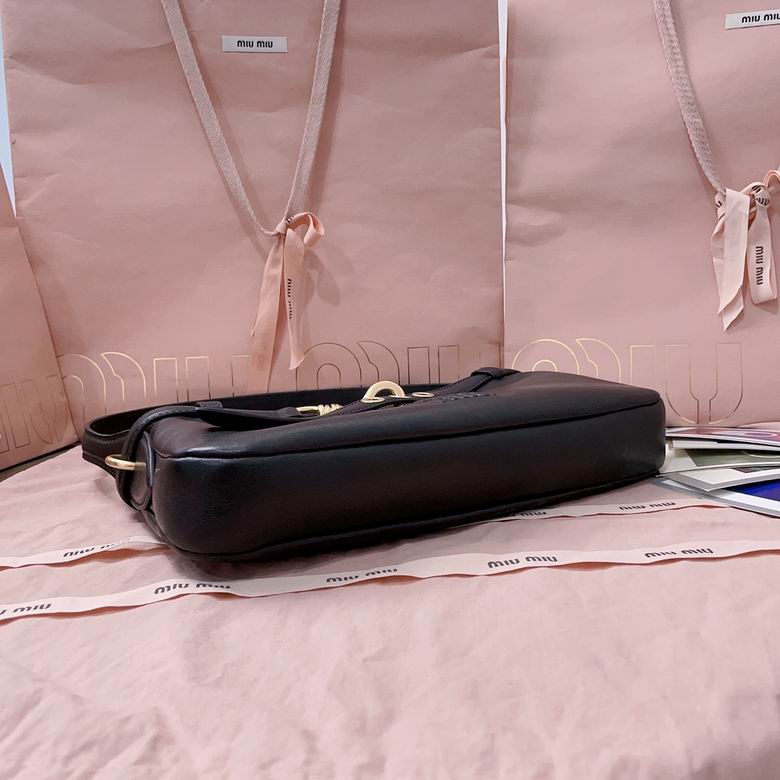 5BC182 33X19X5cm SF 2色 12