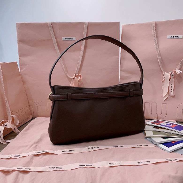 5BC182 33X19X5cm SF 2色 2