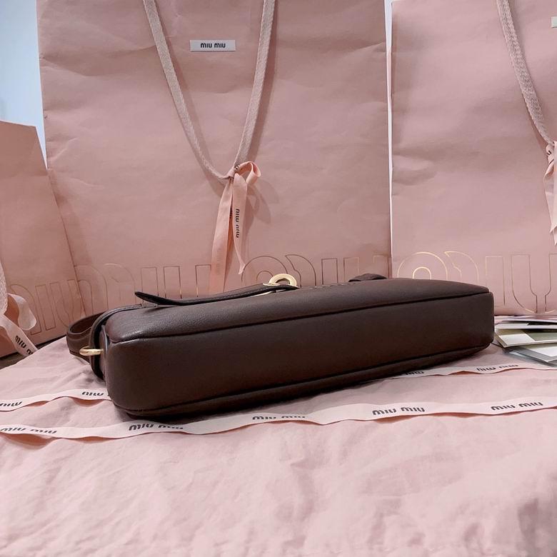 5BC182 33X19X5cm SF 2色 3