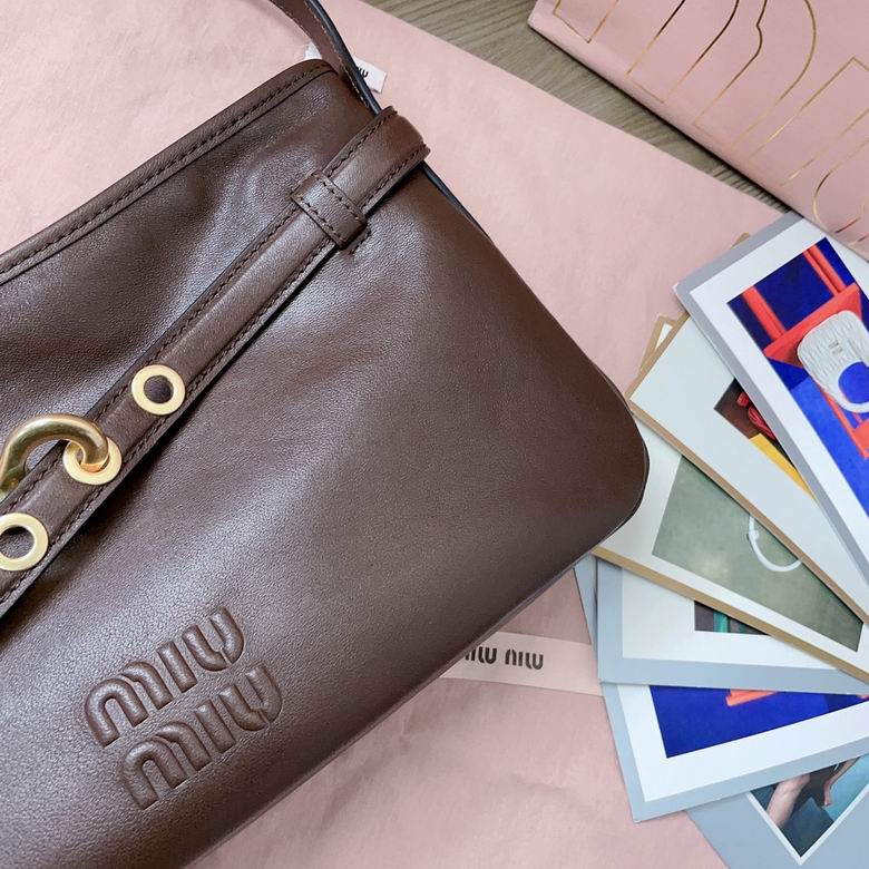 5BC182 33X19X5cm SF 2色 4