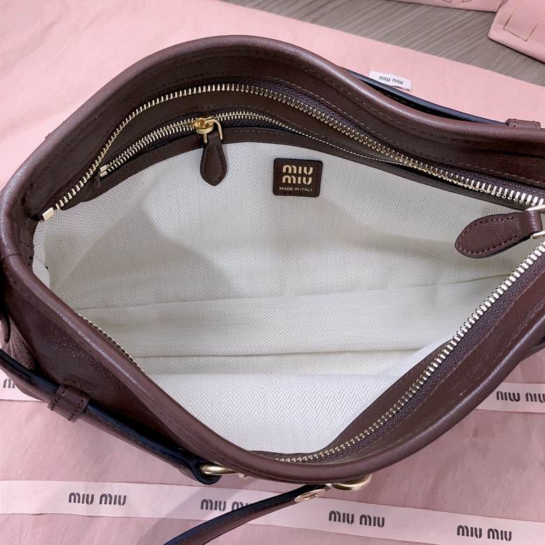 5BC182 33X19X5cm SF 2色 7