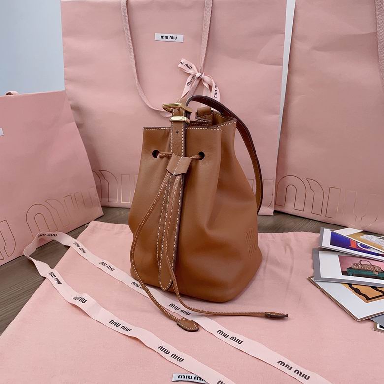 5BE090 16X22.5X14cm SF 2色 10