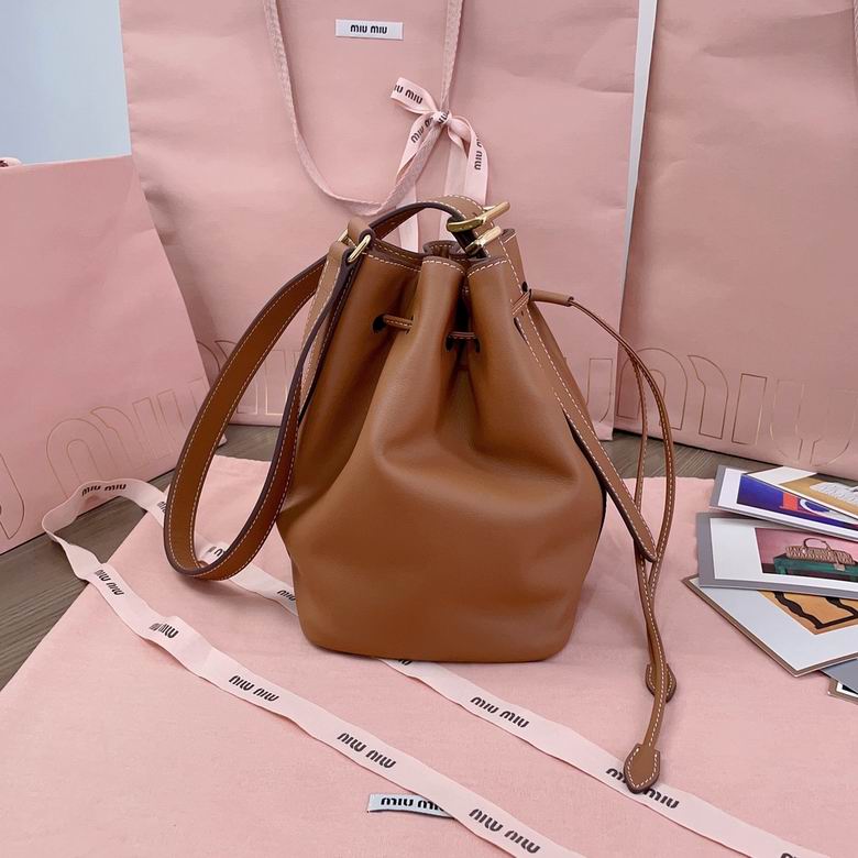 5BE090 16X22.5X14cm SF 2色 11