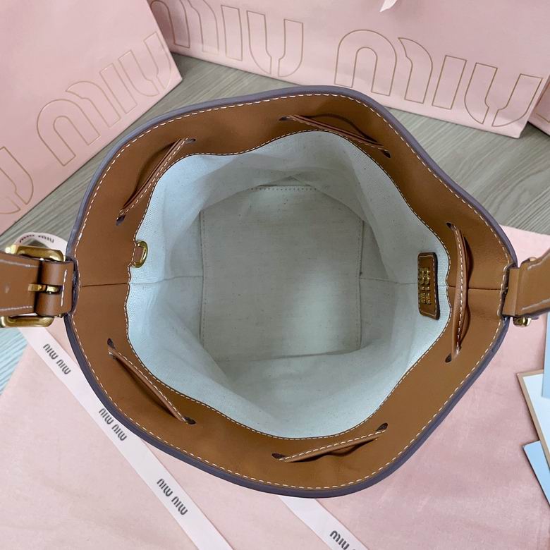 5BE090 16X22.5X14cm SF 2色 16