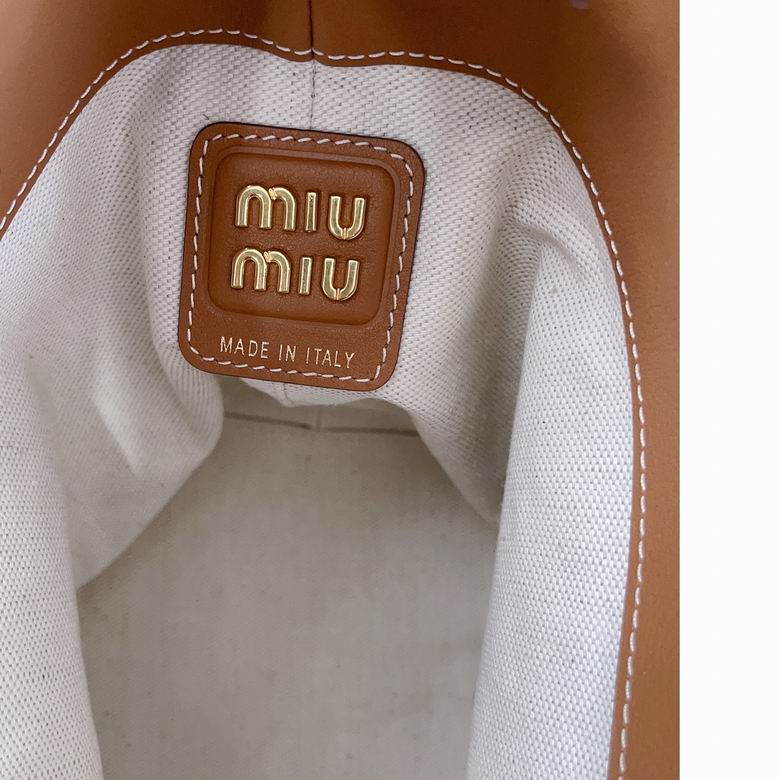 5BE090 16X22.5X14cm SF 2色 17