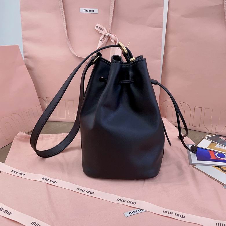 5BE090 16X22.5X14cm SF 2色 2