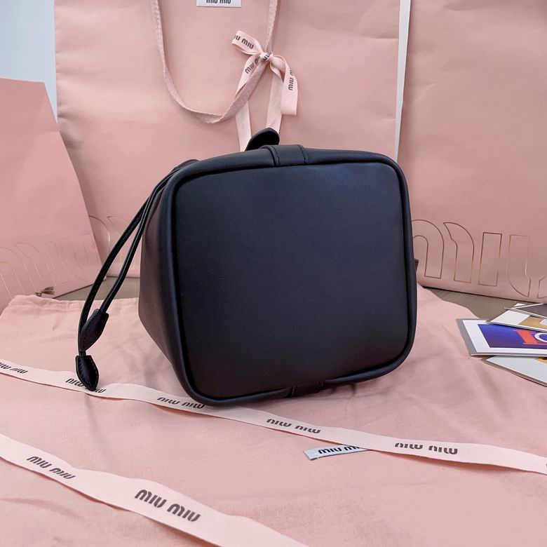 5BE090 16X22.5X14cm SF 2色 3