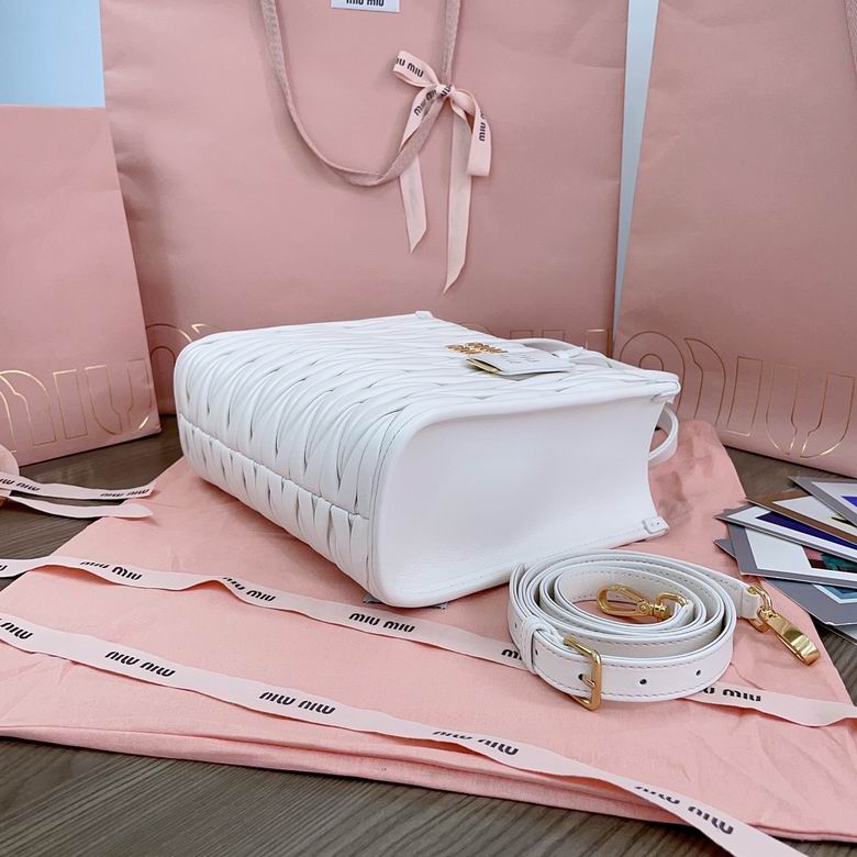 5BG263 24X20.5X8cm SF 2色 14