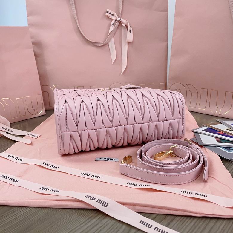 5BG263 24X20.5X8cm SF 2色 4