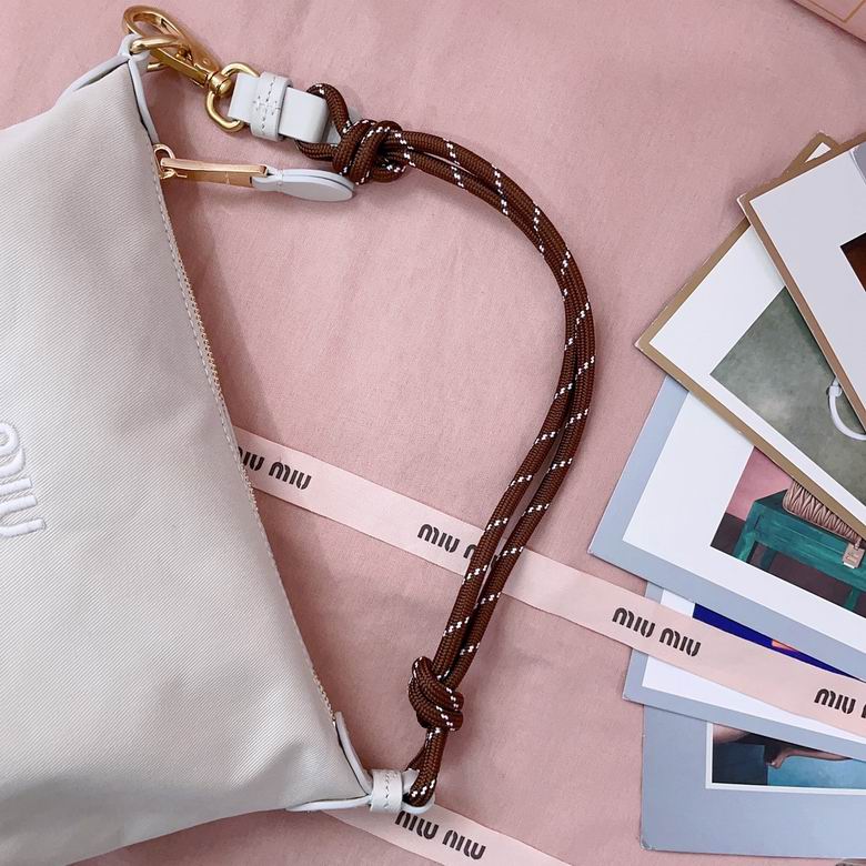 5NE841 19X25.5X14X10cm SF 5色 14