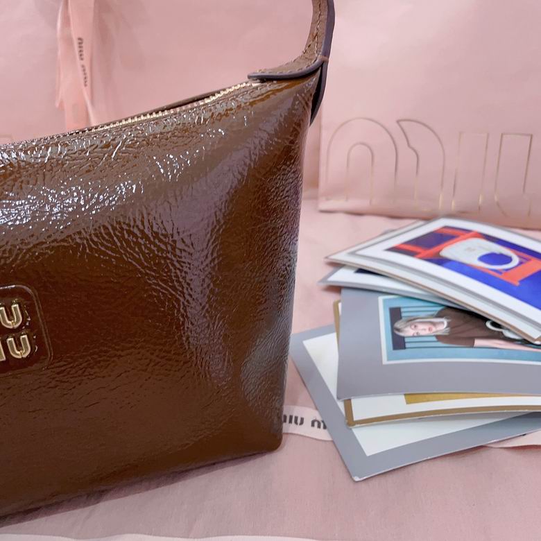 5NE841 19X25.5X14X10cm SF 5色 32